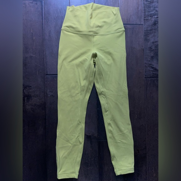 Lululemon neon yellow leggings size 6 - Picture 1 of 4